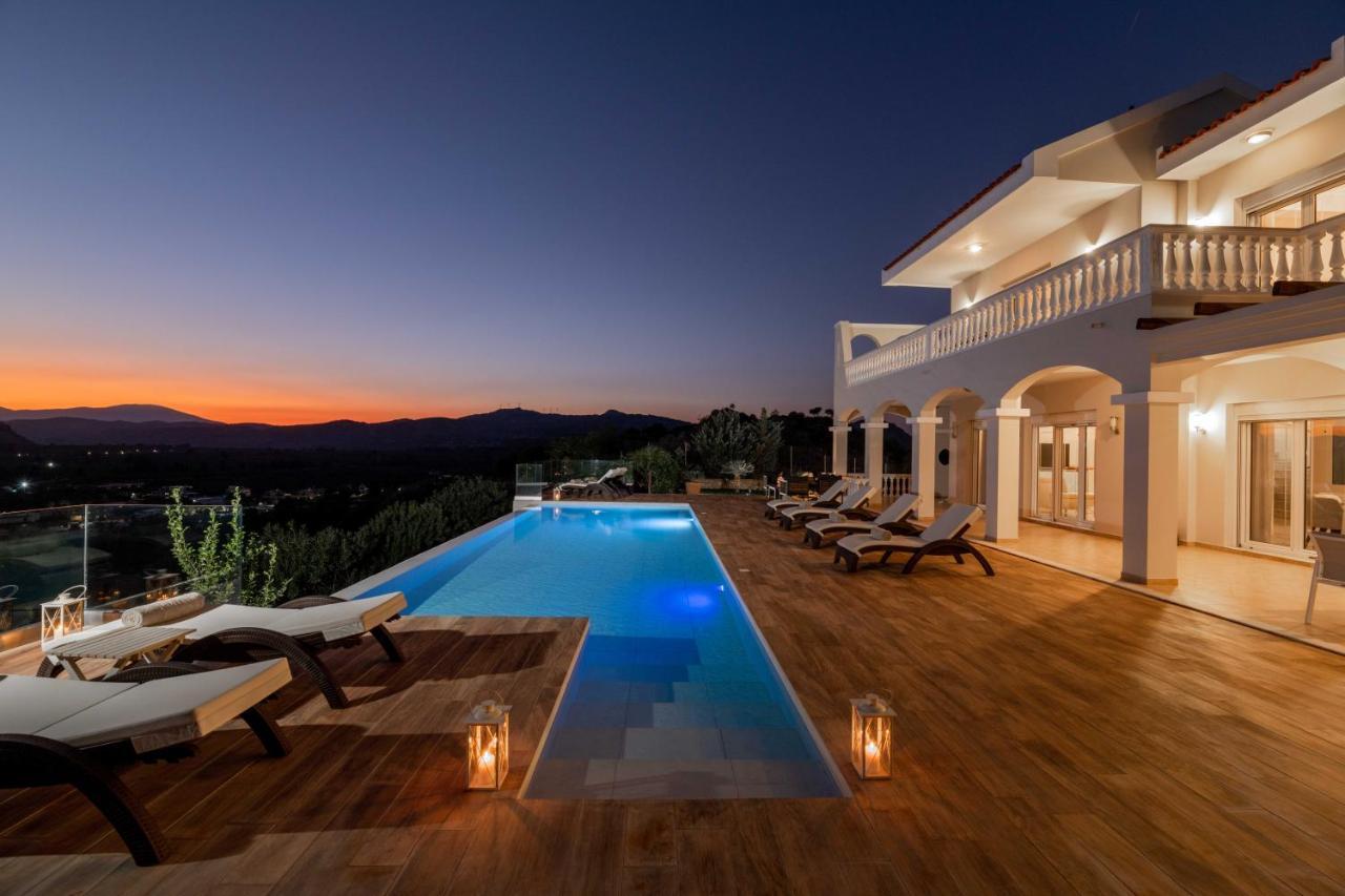 Villa Kamos アルハンゲロス エクステリア 写真